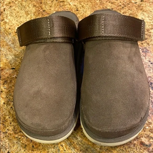 UGG Goldenstar Clogs Suede Slip-On Mules - Picture 6 of 8